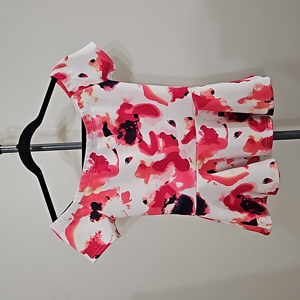 5 for $15!! UK2LA Sz Medium Floral Top Blouse